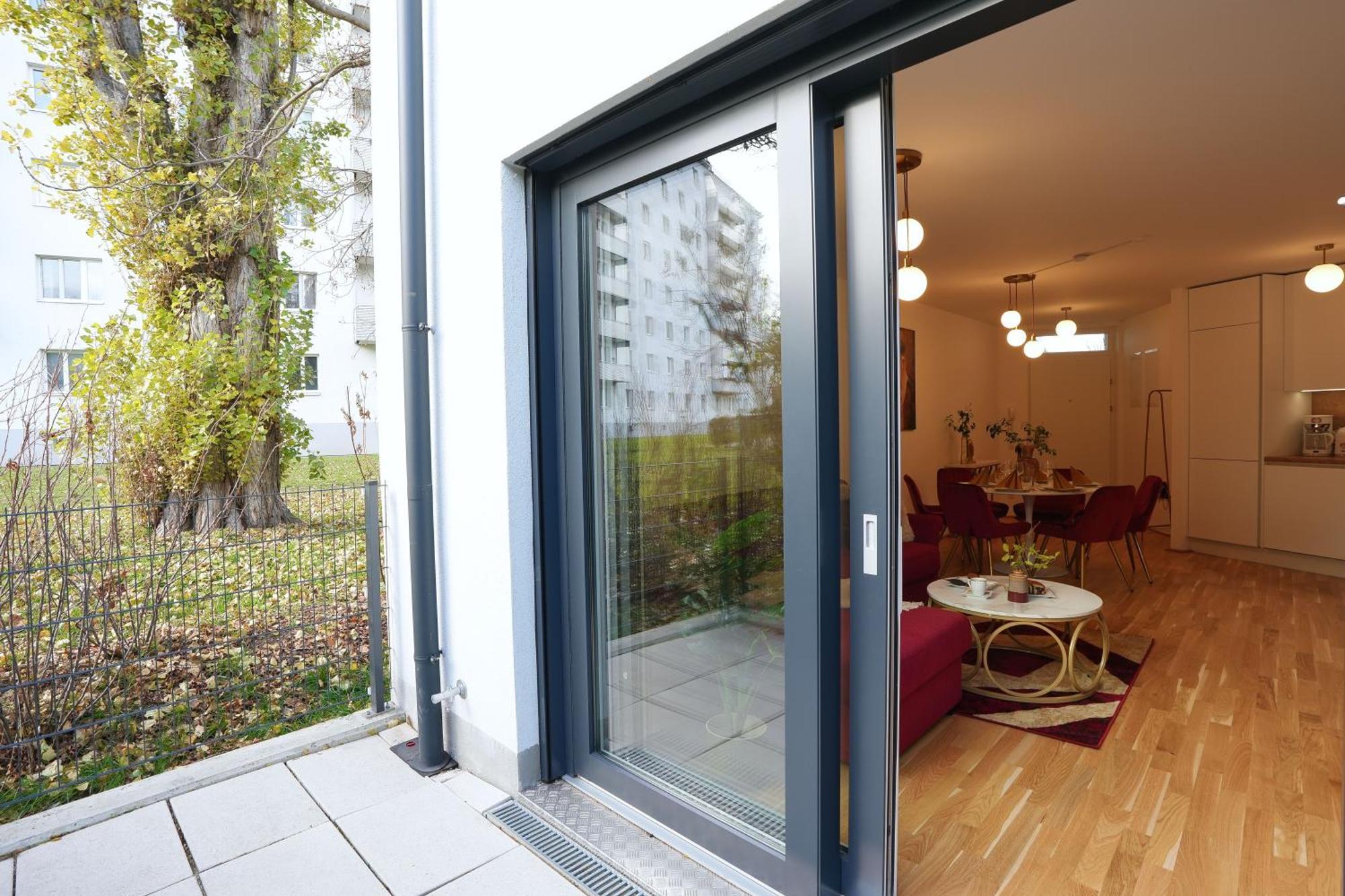 Stay In Style At Carl'S Design Residences - Modern Design Meets Green Comfort L Parking & Perfect Connection To City Center Wien Eksteriør billede